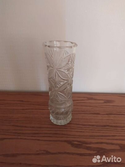 Хрустальная ваза