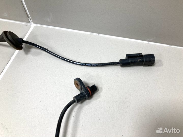 Датчик ABS задний левый Mitsubishi Lancer 10