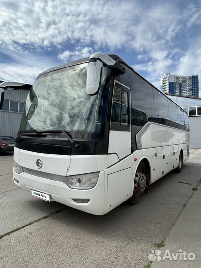 Туристический автобус Golden Dragon XML6957JR, 2017