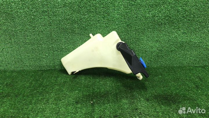 Бачок стеклоомывателя 8T0955453C Audi A5 8T A4 B8