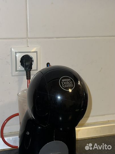 Капсульная кофемашина dolce gusto