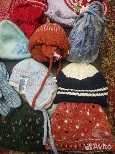 Варежки вязаные женские