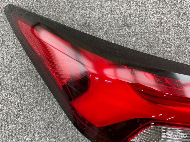 Стоп-сигнал левый Mitsubishi Outlander GN0W