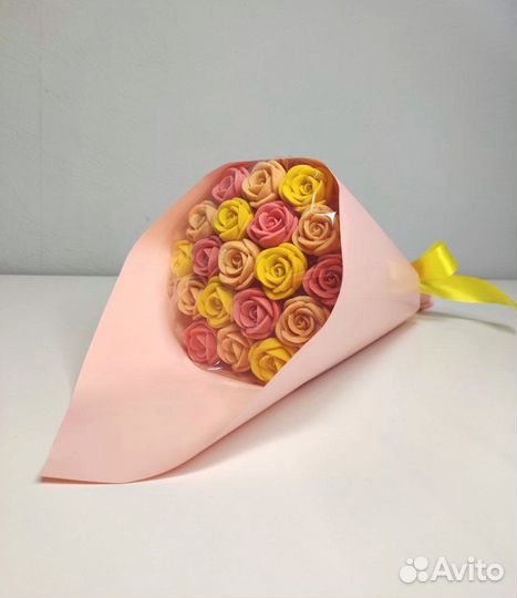 Розы из Белого Шоколада - 19 шт в Букете