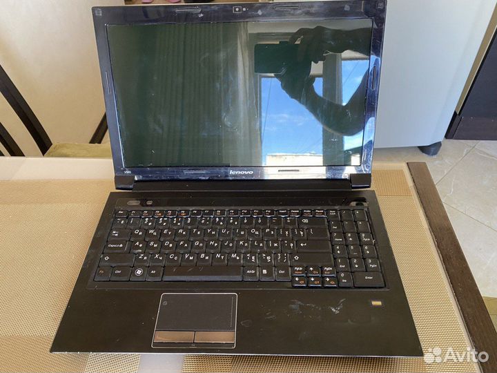 Ноутбук Lenovo V560 продам на запчасти