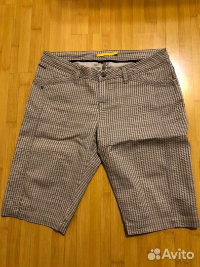 Шорты женские