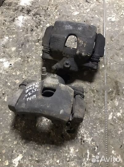 Передний суппорт Volkswagen Polo