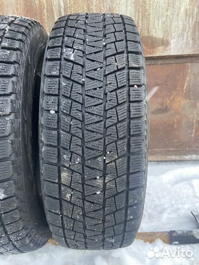 Bridgestone Blizzak DM-V1 225/70 R16 103R
