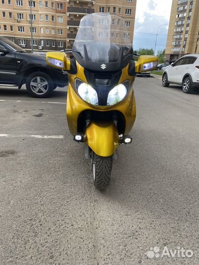 Suzuki Skywave Burgman 650