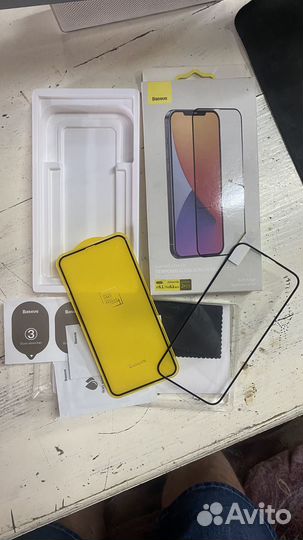 Защитные стёкла Baseus