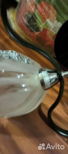 Трех рожковая винтажная люстра