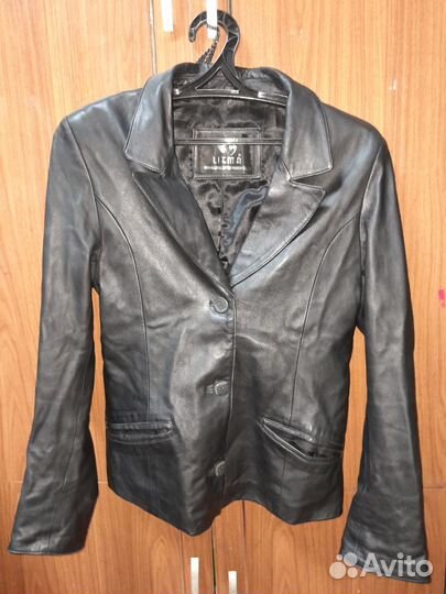 Кожаные вещи на девушку 42-44 размера