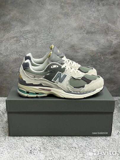 Кроссовки New Balance 2002R унисекс