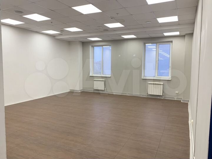 Торговое помещение, 500 м²