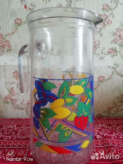 Кувшины для сока и воды