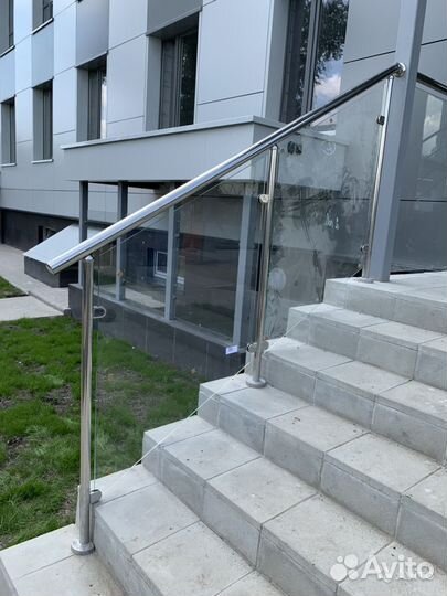 Стеклянные перила