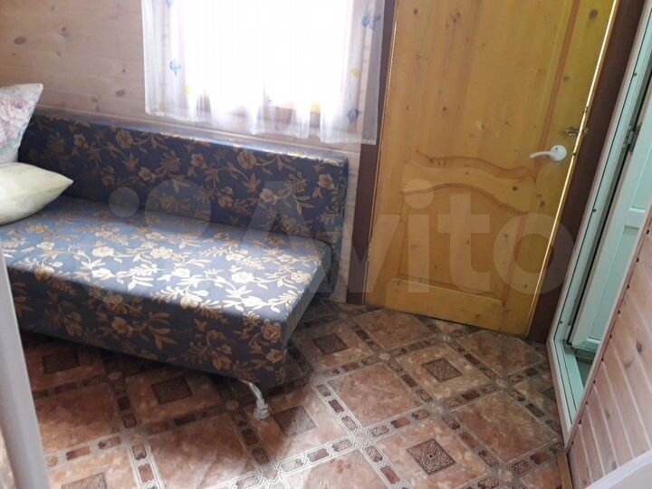 Дом 15 м² на участке 1 сот.