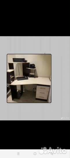 Стол компьютерный