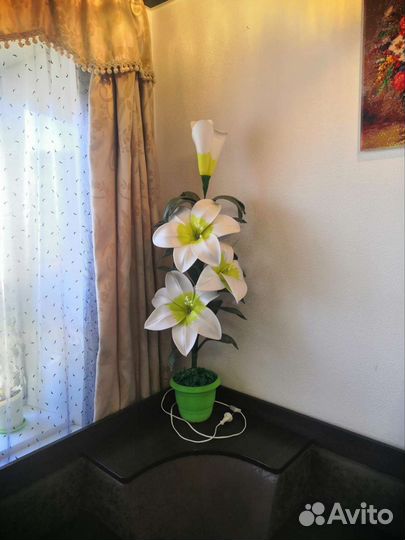 Светильник лилии