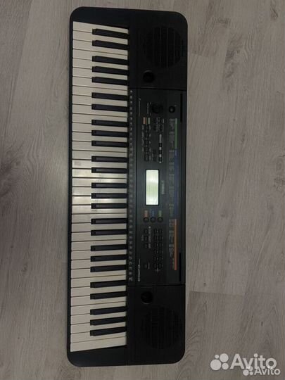 Синтезатор Yamaha psr e253