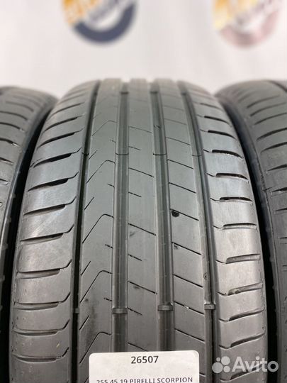 Pirelli Scorpion 255/45 R19 102V