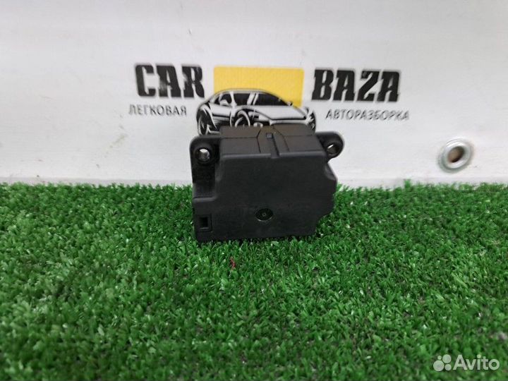 Моторчик привода заслонок отопителя