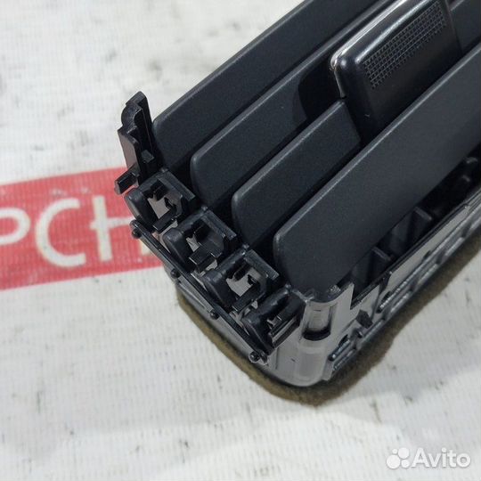 Дефлектор салонный передний правый Toyota Alphard