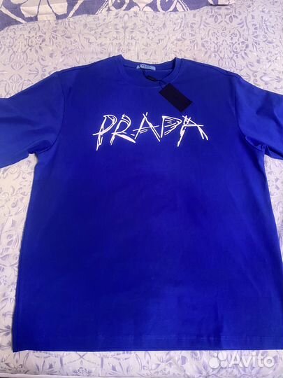 Футболка женаженская prada