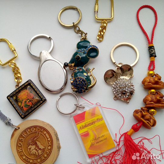 Красивые брелочки в ассортименте