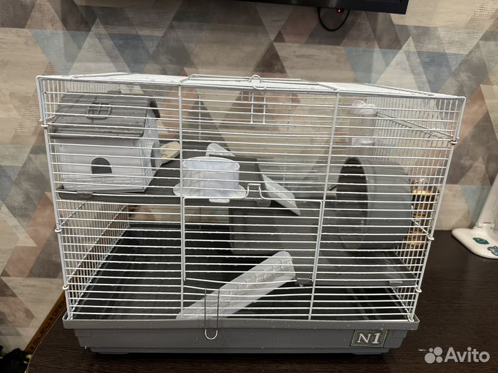 Продам клетку для хомяка. В хорошем состоянии