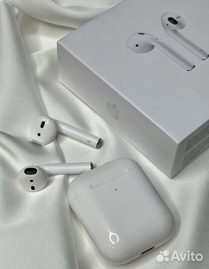 Беспроводные наушники apple airpods
