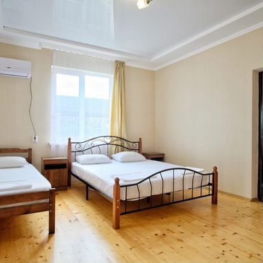 Дом на участке 100 м² (Абхазия)