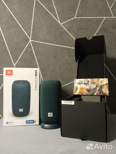 Портативная колонка jbl