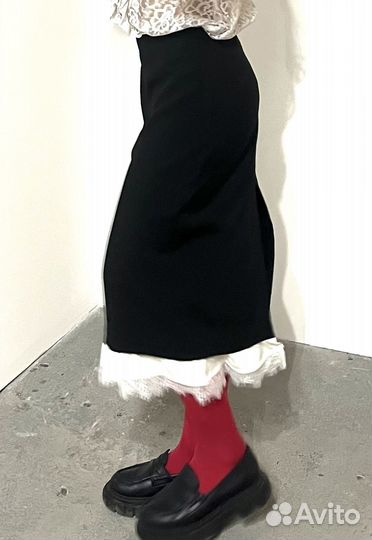 Юбка миди костюмная с кружевной подкладкой