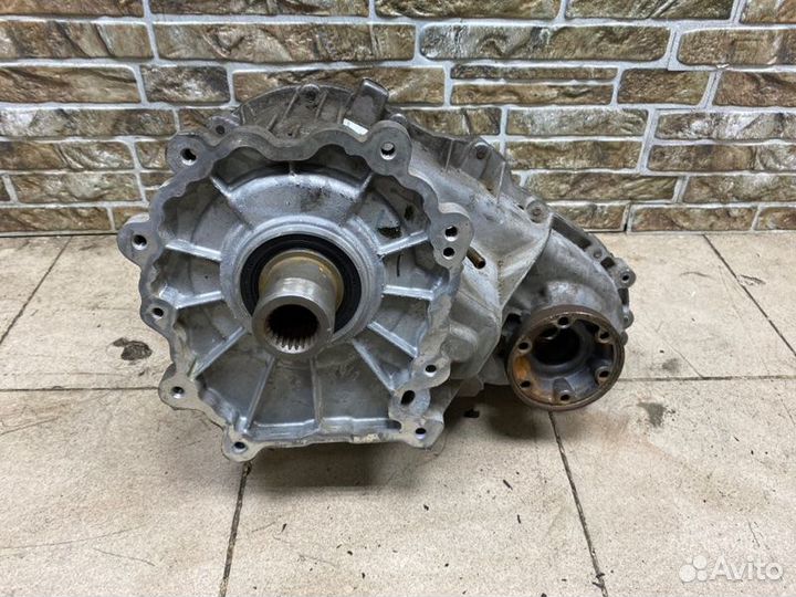 Раздаточная коробка Jeep Grand Cherokee WK2 6.4