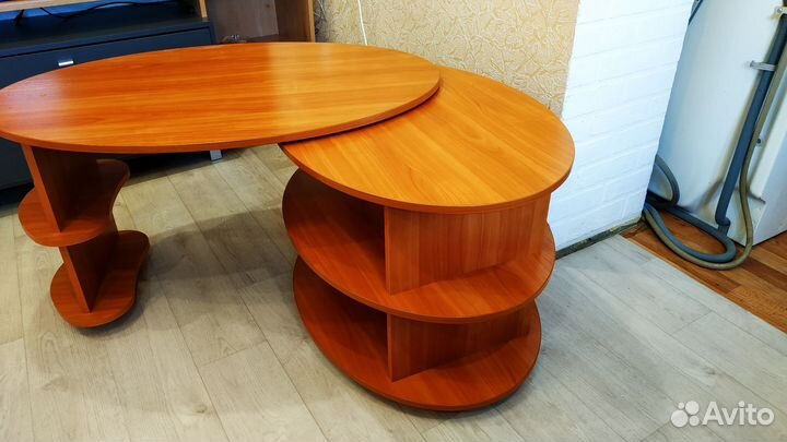 Журнальный столик на колесах трансформер