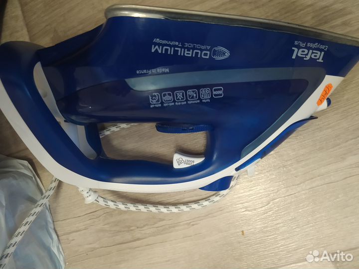 Продаются утюги. Tefal, Gorenje