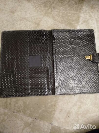 Кожаная папка
