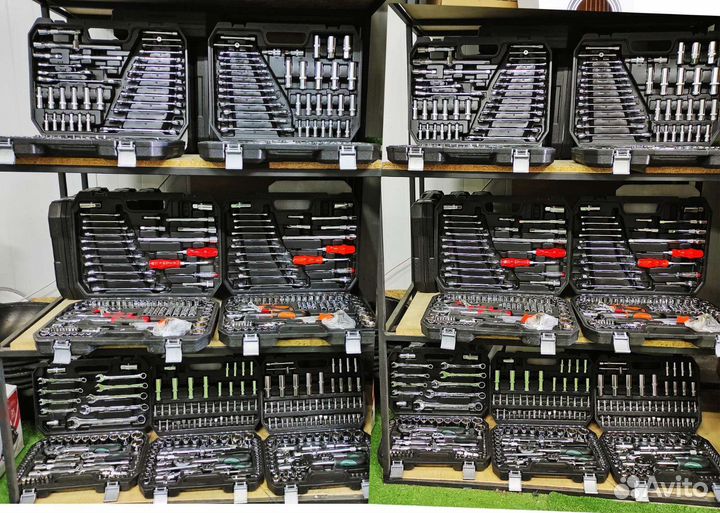 Набор инструментов для автомобиля