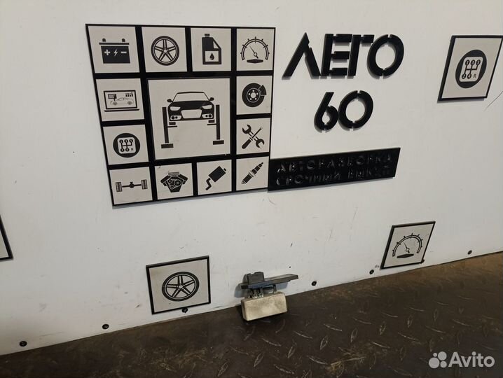 Резистор отопителя Toyota 4 Runner / Hilux Surf