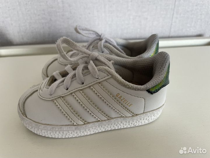 Кроссовки adidas 20