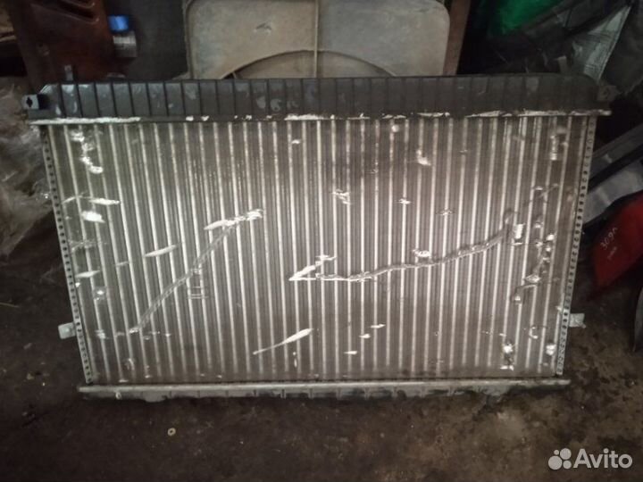 Радиатор охлаждения двигателя Chevrolet Lacetti