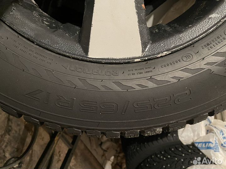 Nokian Tyres Hakkapeliitta 9 SUV 225/65 R17