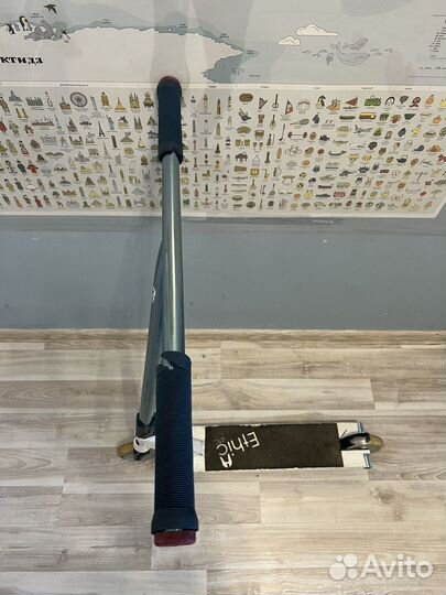 Продам трюковой самокат Vokul Solo