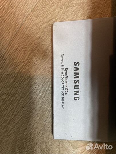 Монитор Samsung