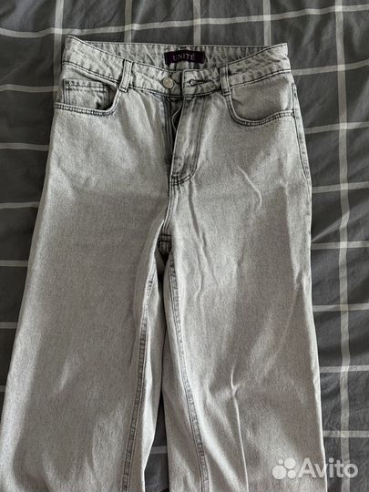 Джинсы серые 42