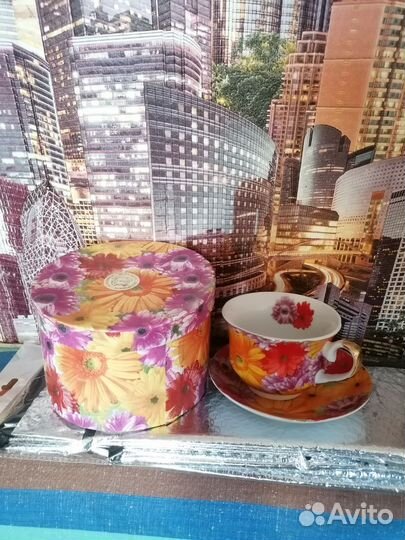 Подарочный набор чашки с блюдцем