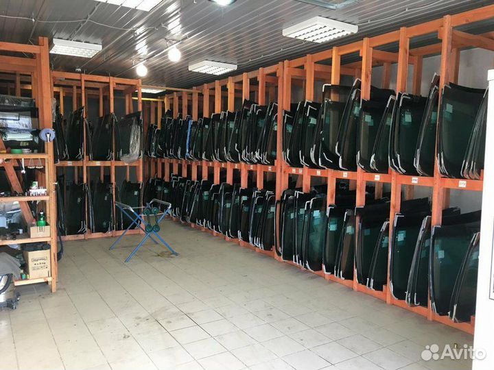 Лобовое стекло Chevrolet Captiva / Opel Antara ощ