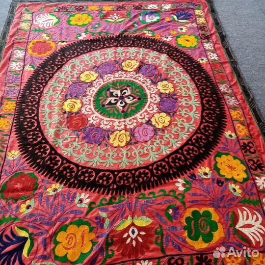Узбекское винтажное сюзане. Скатерть, панно. 010