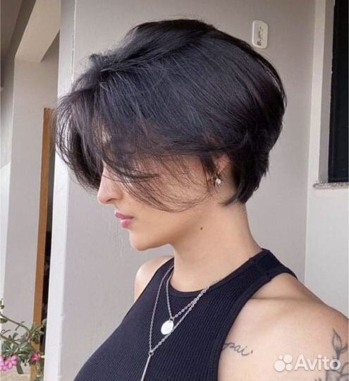 Модель на женскую стрижку